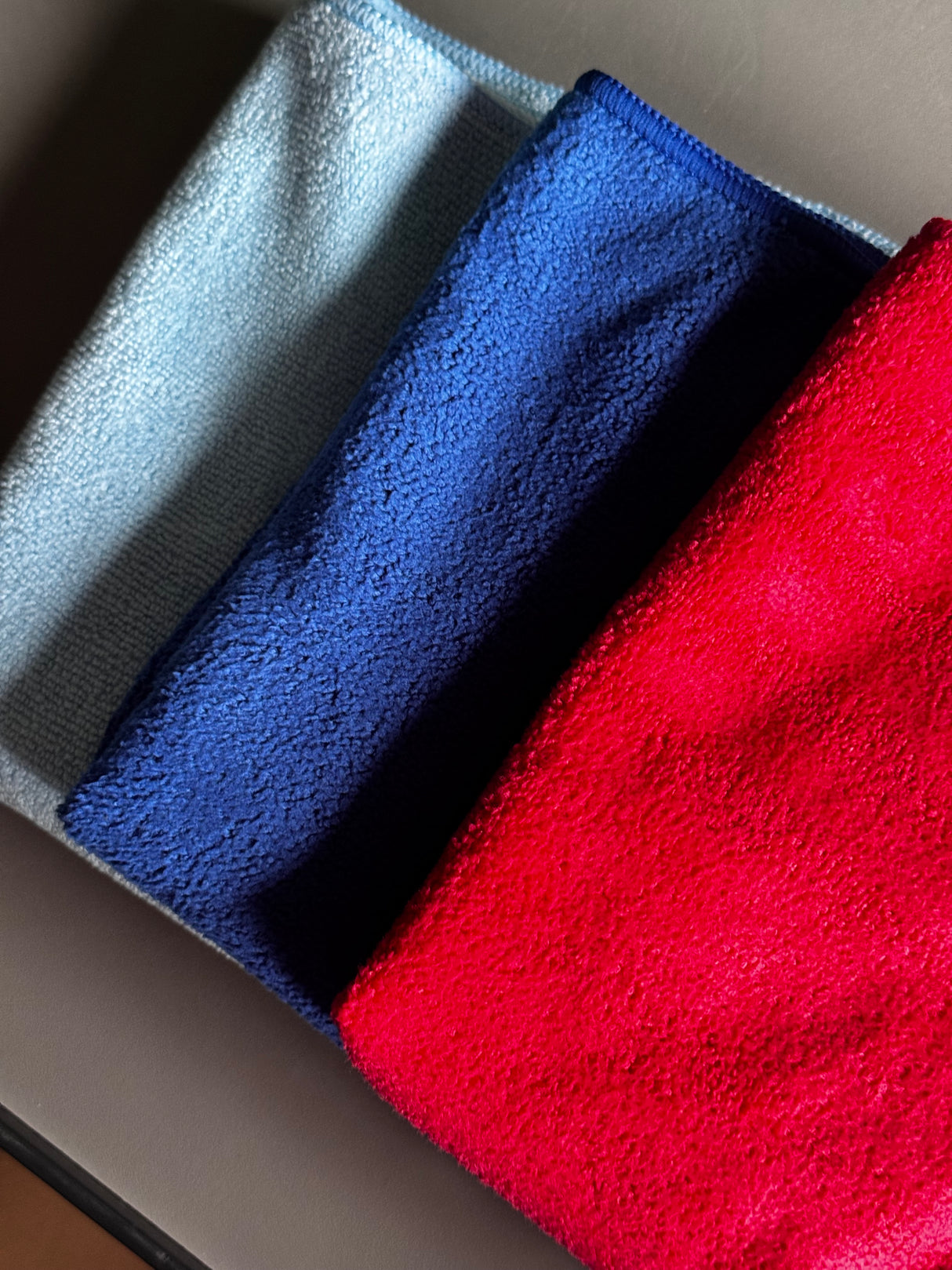 Car Wash 3er Set "BMW M" 320GSM Mikrofasertücher (Hellblau + Blau + Rot)