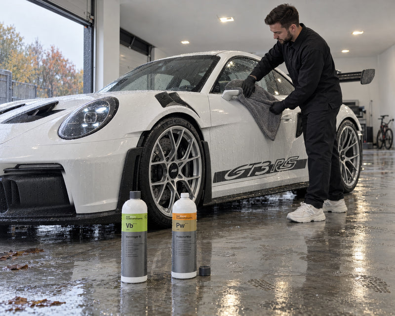 Detailing1 Spotlight: autumn wash with Koch-Chemie Vb and Pw, THE COLLECTION Aqua drying towel on a Porsche 911 GT3 RS