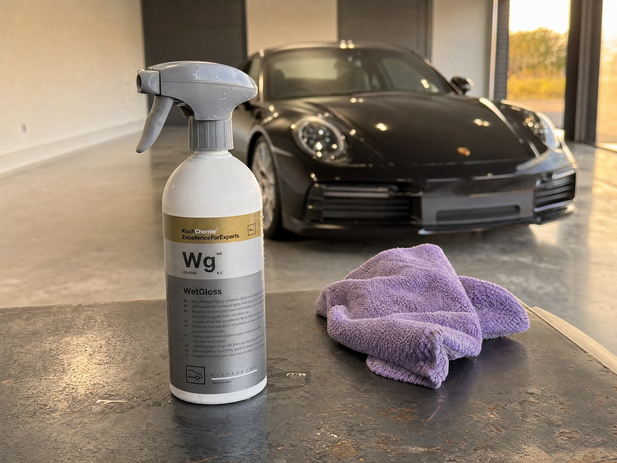Koch-Chemie WetGloss Wg 500 ml auf der Werkbank in der Werkstatt